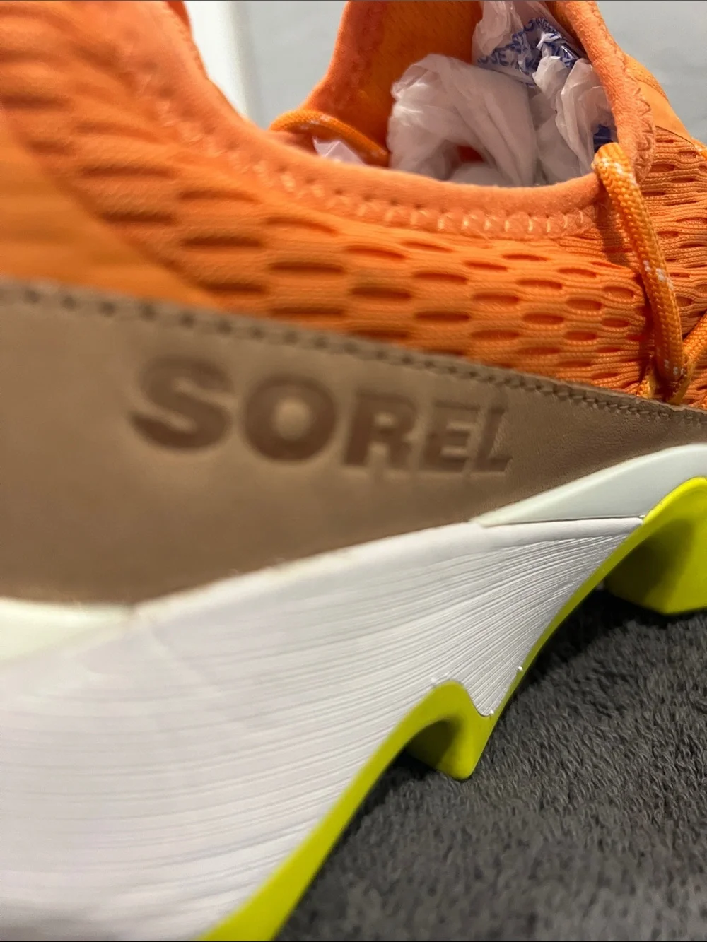 🔥🔥 SOREL Kinetic Impact II Lace Sneaker Orange Designer Shoes Women Sz 9 - EUC